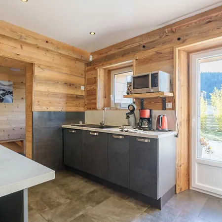 De La Vallee Des Lacs - Jacuzzi Garage Prive Apartment