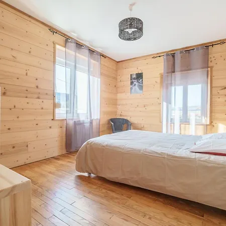 Apartment De La Vallee Des Lacs - Jacuzzi Garage Prive